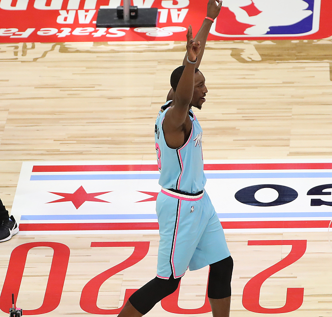 开云体育平台APP-尼斯后卫意外受伤将暂时离场的简单介绍