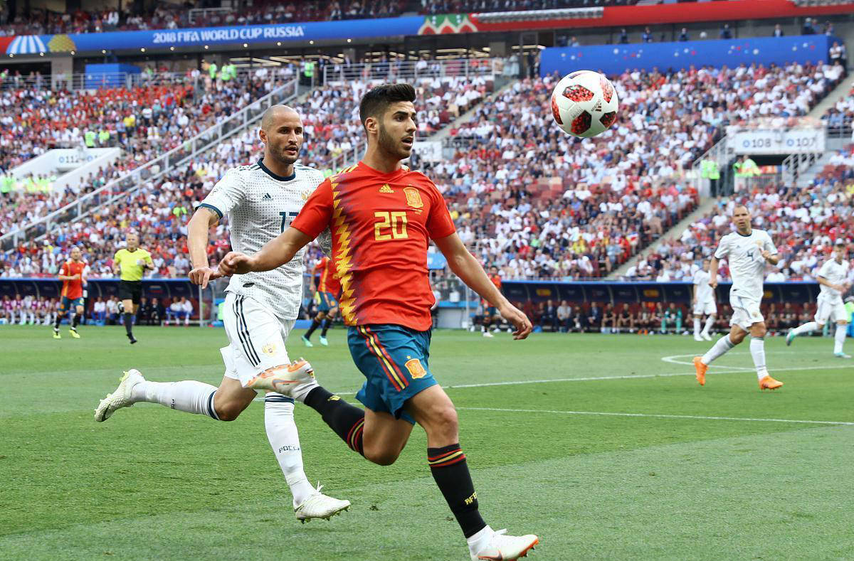 葡萄牙队1-1与英格兰队激战平局