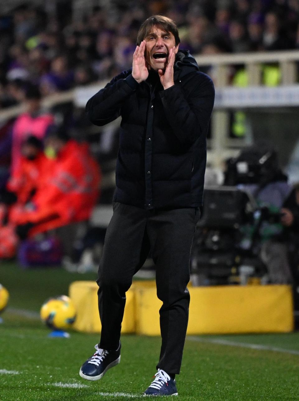 关于那不勒斯主场击败对手,继续追赶前四的信息 关于那不勒斯主场击败对手,继续追赶前四的信息