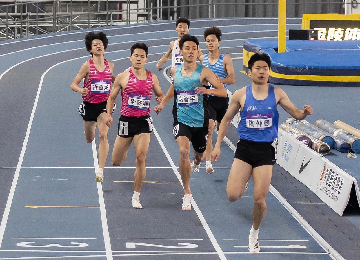 体育赛事选拔选手风采十足