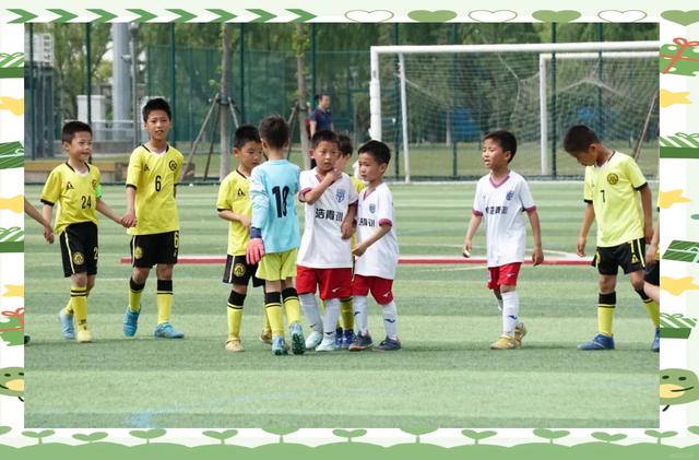 包含足球界的精彩瞬间，让人目不暇接的词条