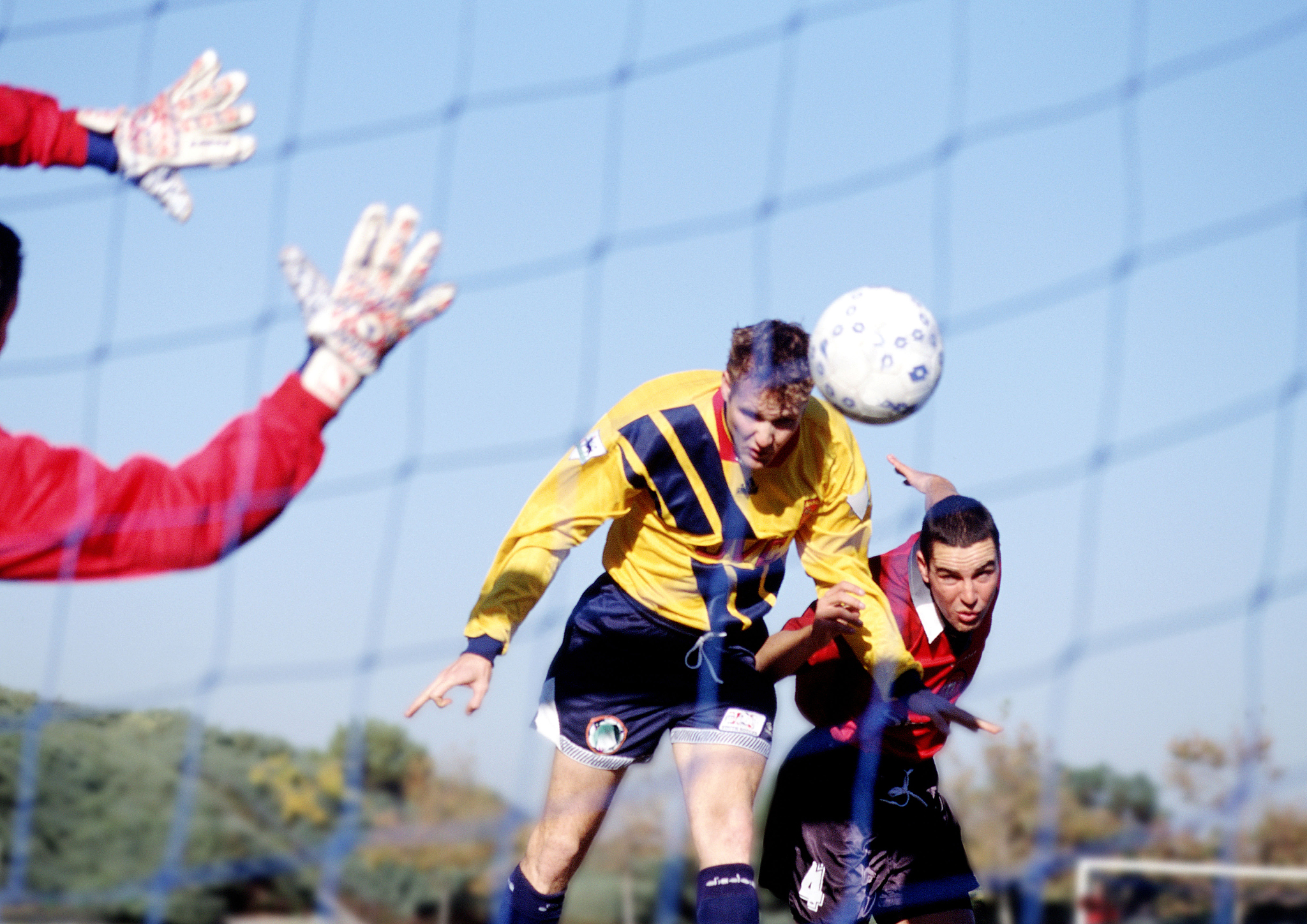 包含力争上游，球员拼尽全力奋战的词条