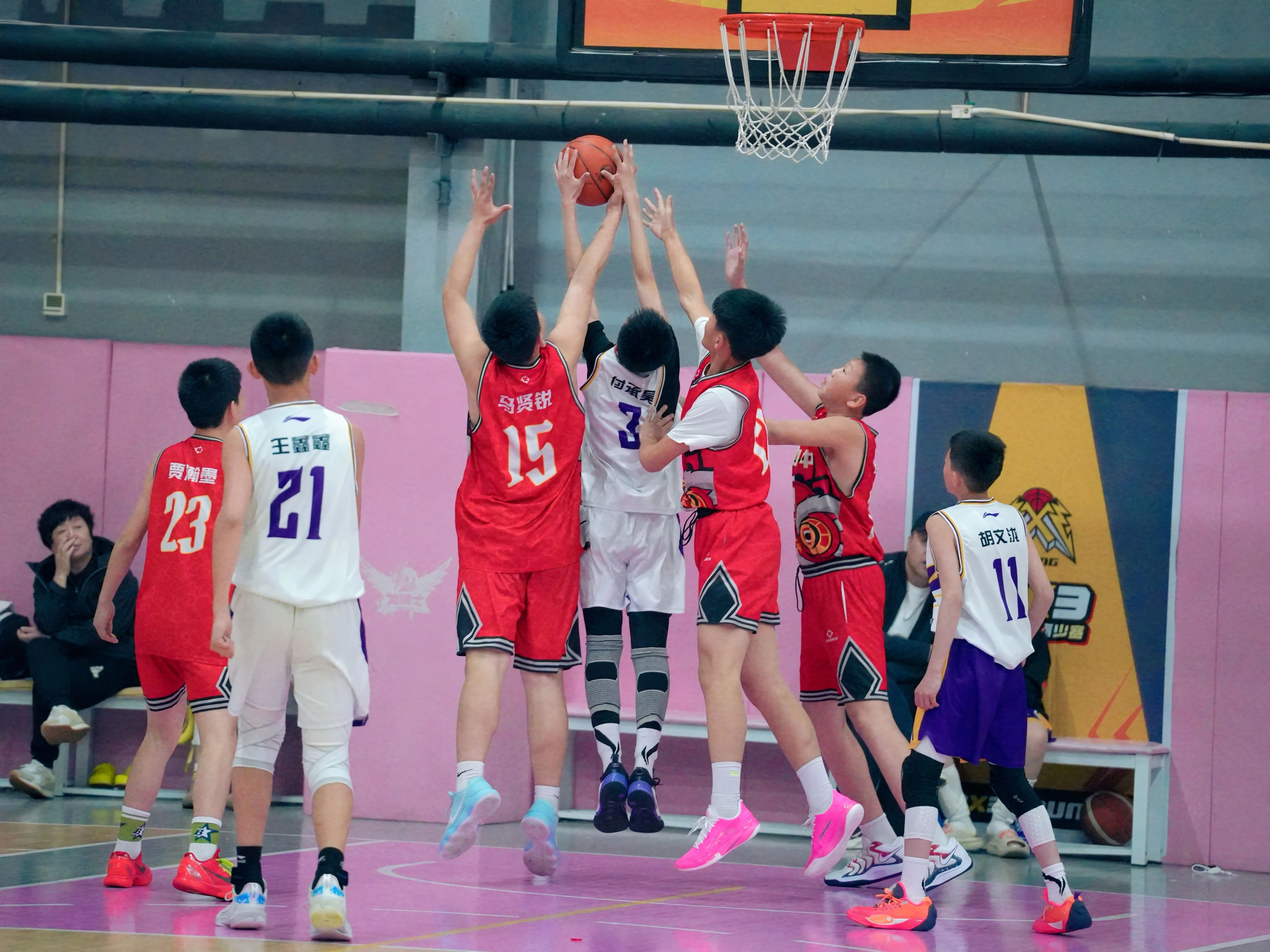 中国篮球联赛冠军激烈角逐