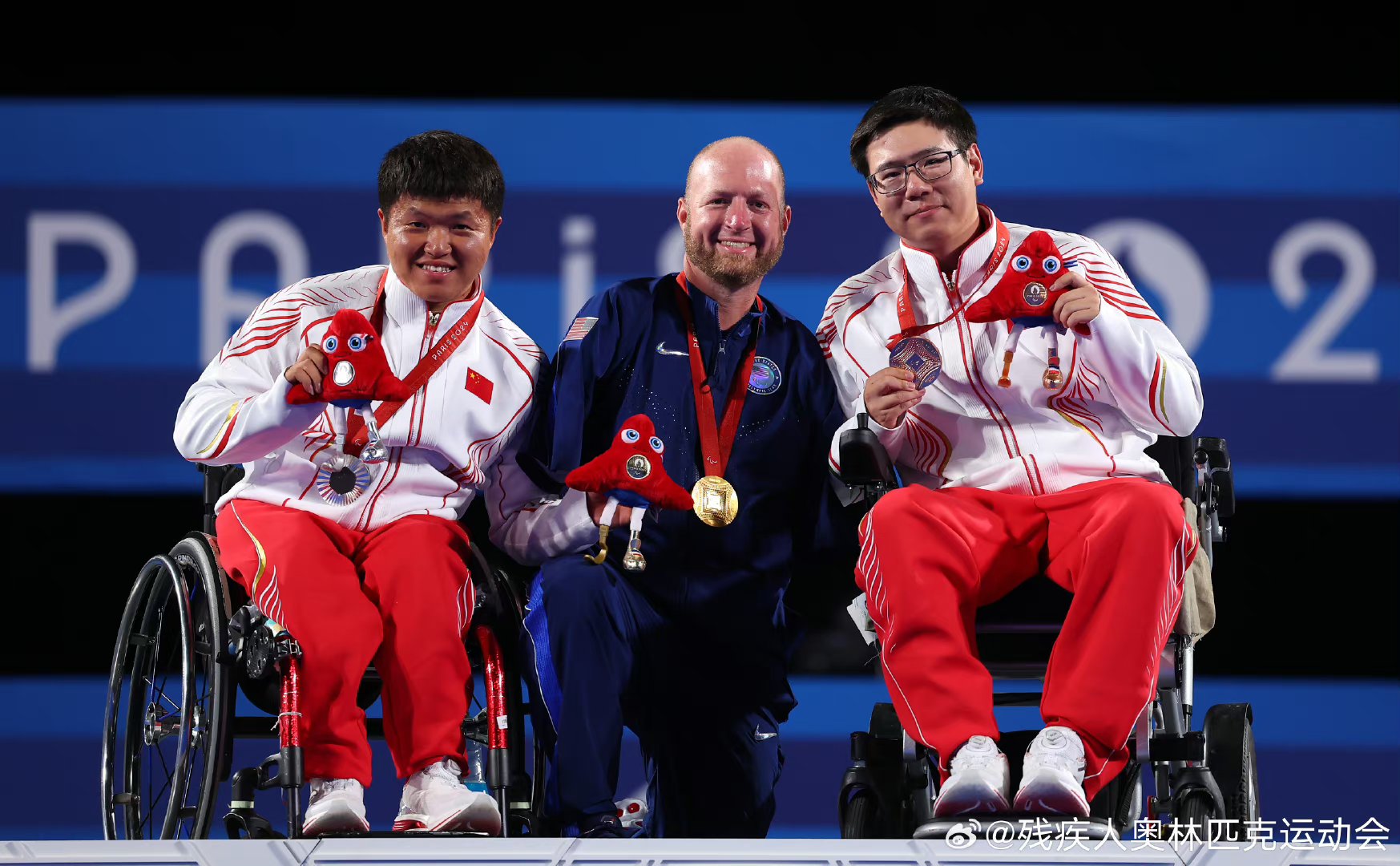 开云体育中国-意大利射箭选手在团体比赛中取得胜利