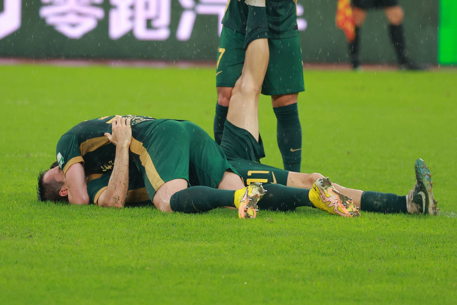 中超豪门对决:恒大胜国安 中超豪门对决:恒大胜国安