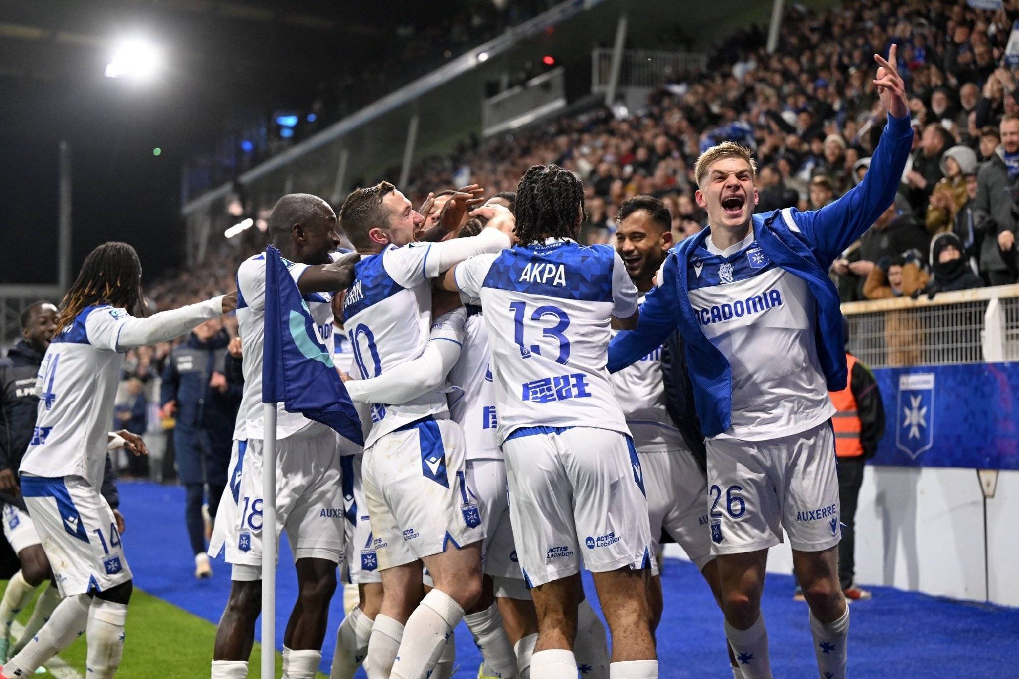 包含法甲强队碰撞:胜者晋级下一轮比赛的词条 包含法甲强队碰撞:胜者晋级下一轮比赛的词条