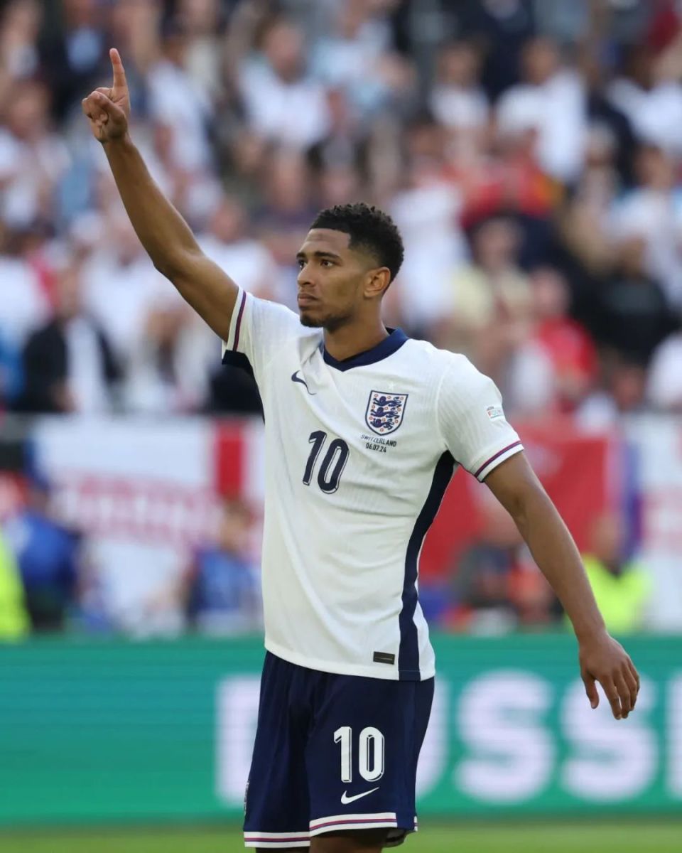 欧国联比赛：英格兰队逆转荷兰晋级