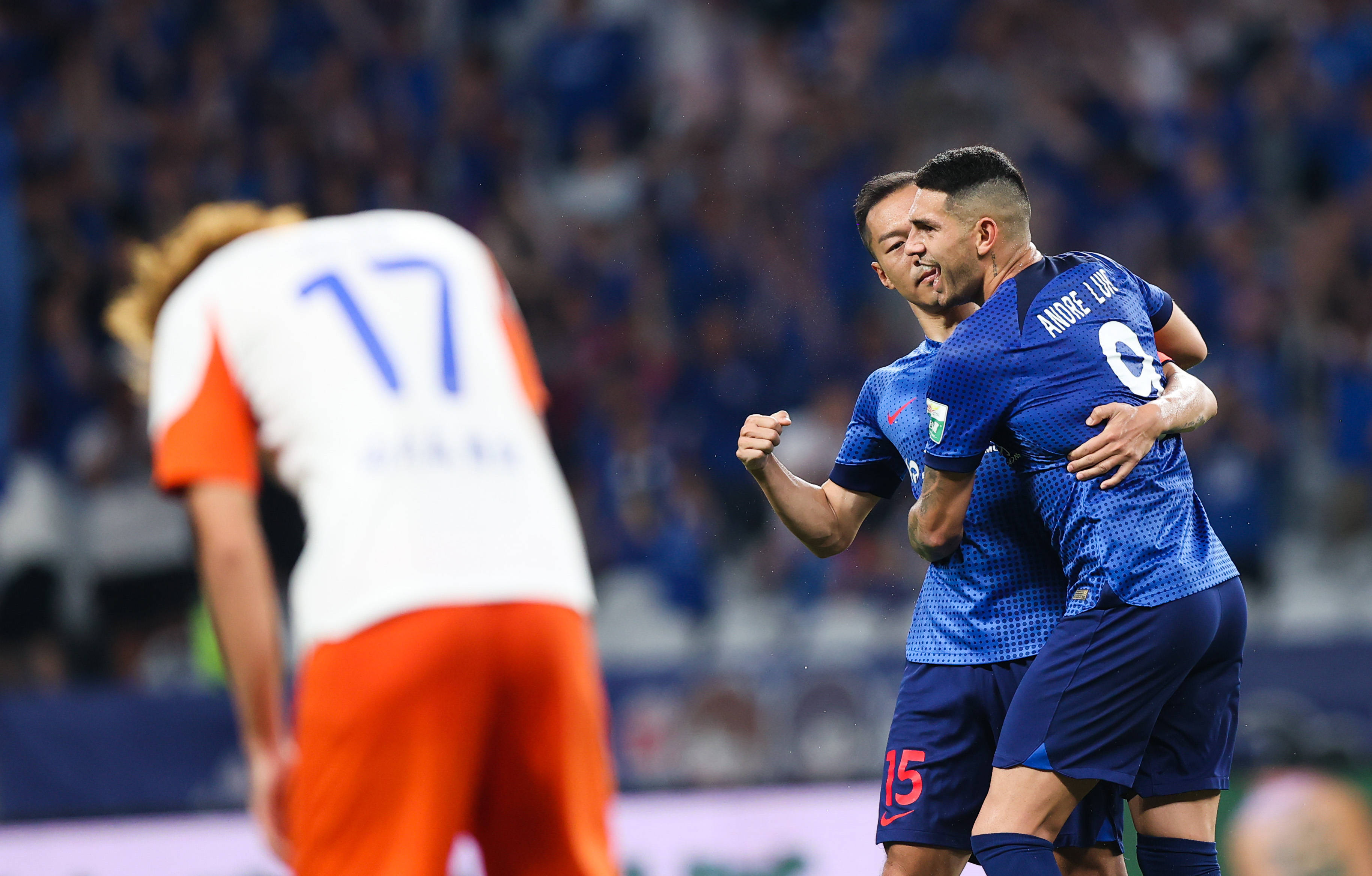 开云体育官网-红黄之战！东莞客场大胜申花，展现中超实力的简单介绍