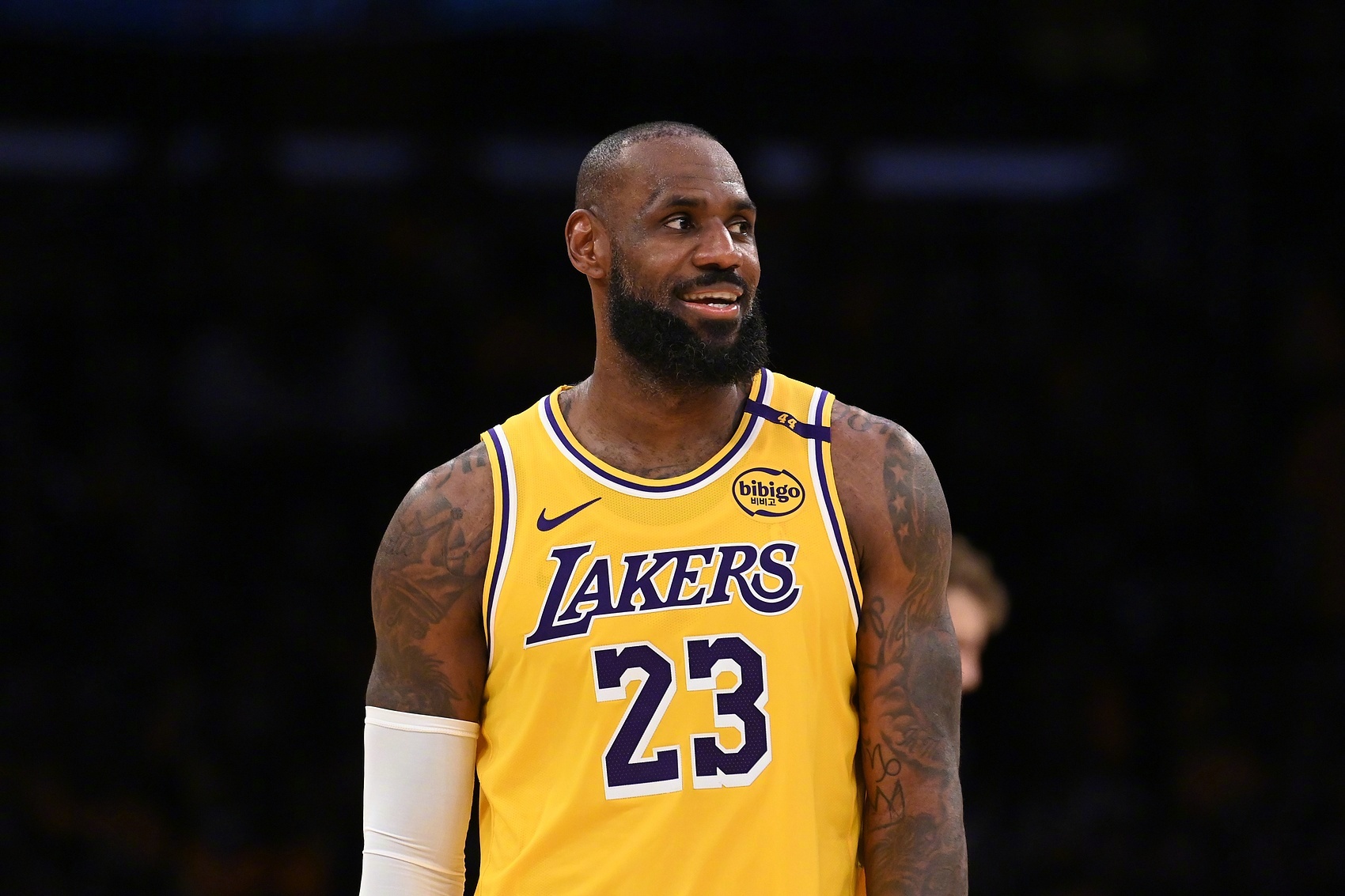 包含排球明星詹姆斯将宣布退役的词条 包含排球明星詹姆斯将宣布退役的词条