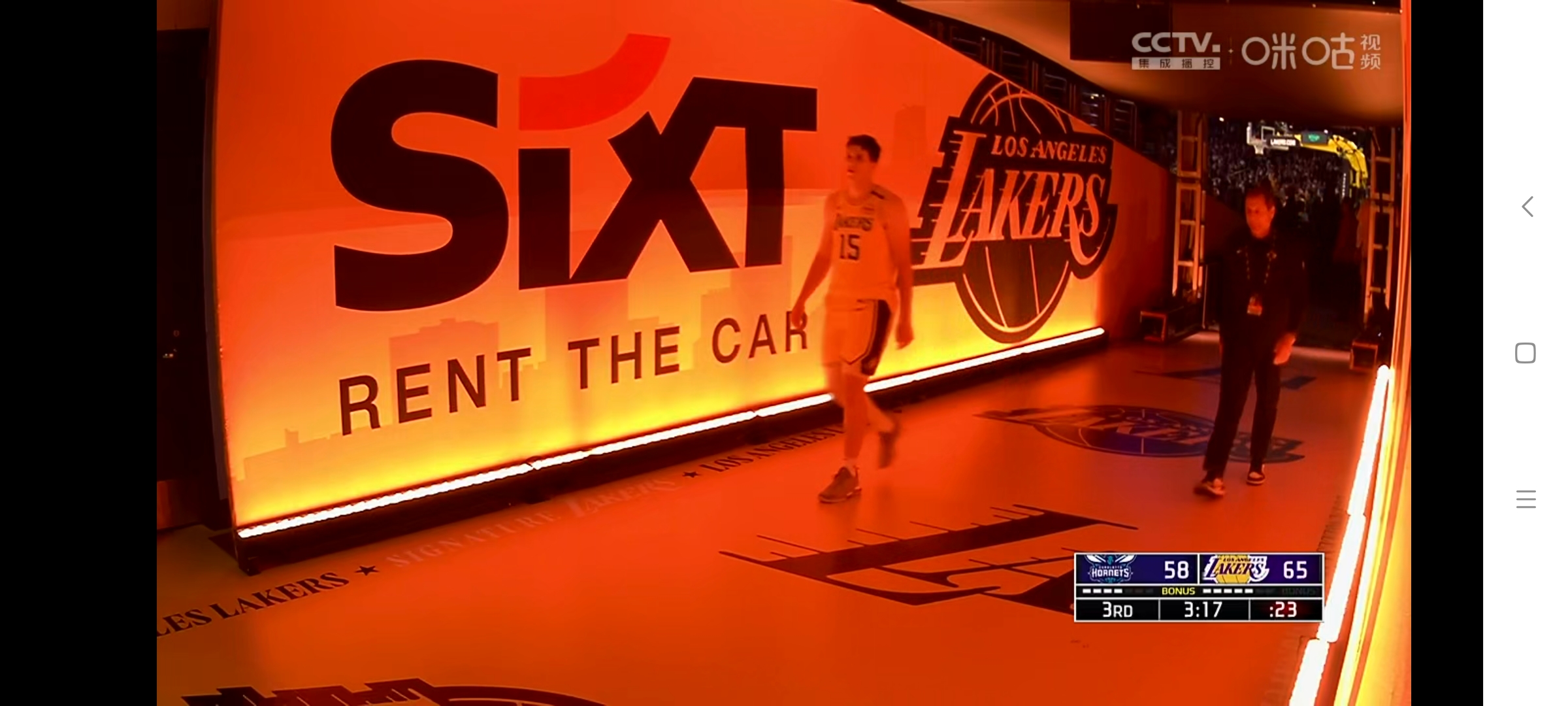 湖人在香港伤退引热议的简单介绍 湖人在香港伤退引热议的简单介绍