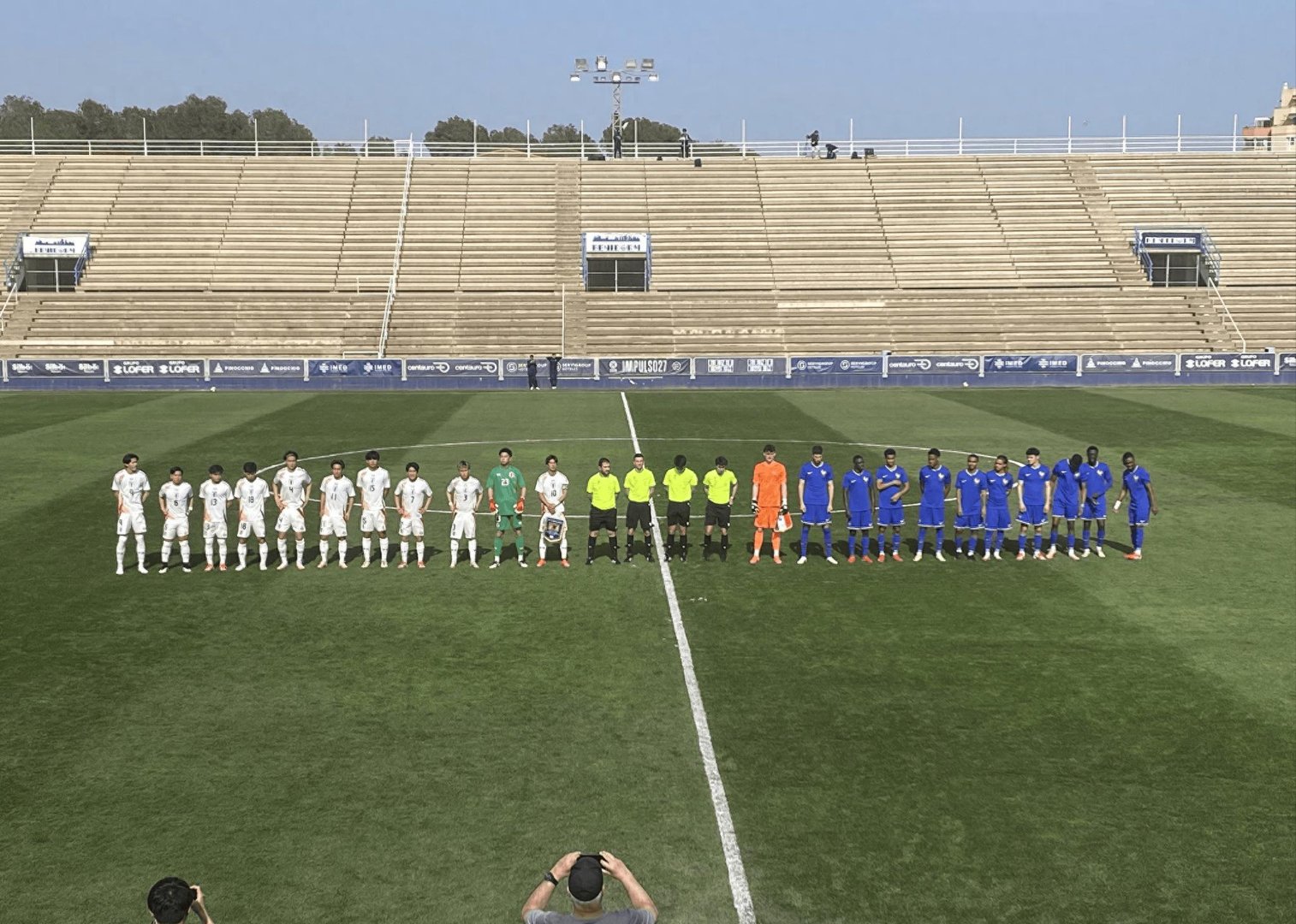 足球联赛中精致绝伦的激烈对抗 足球联赛中精致绝伦的激烈对抗