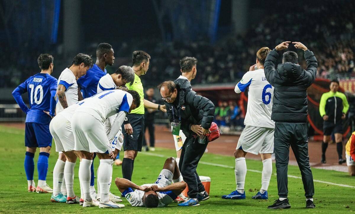 紧密比分争夺，中超球队激烈对抗