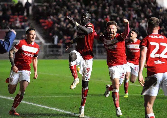 开云体育登录-热血角逐，球场上的激情对决的简单介绍