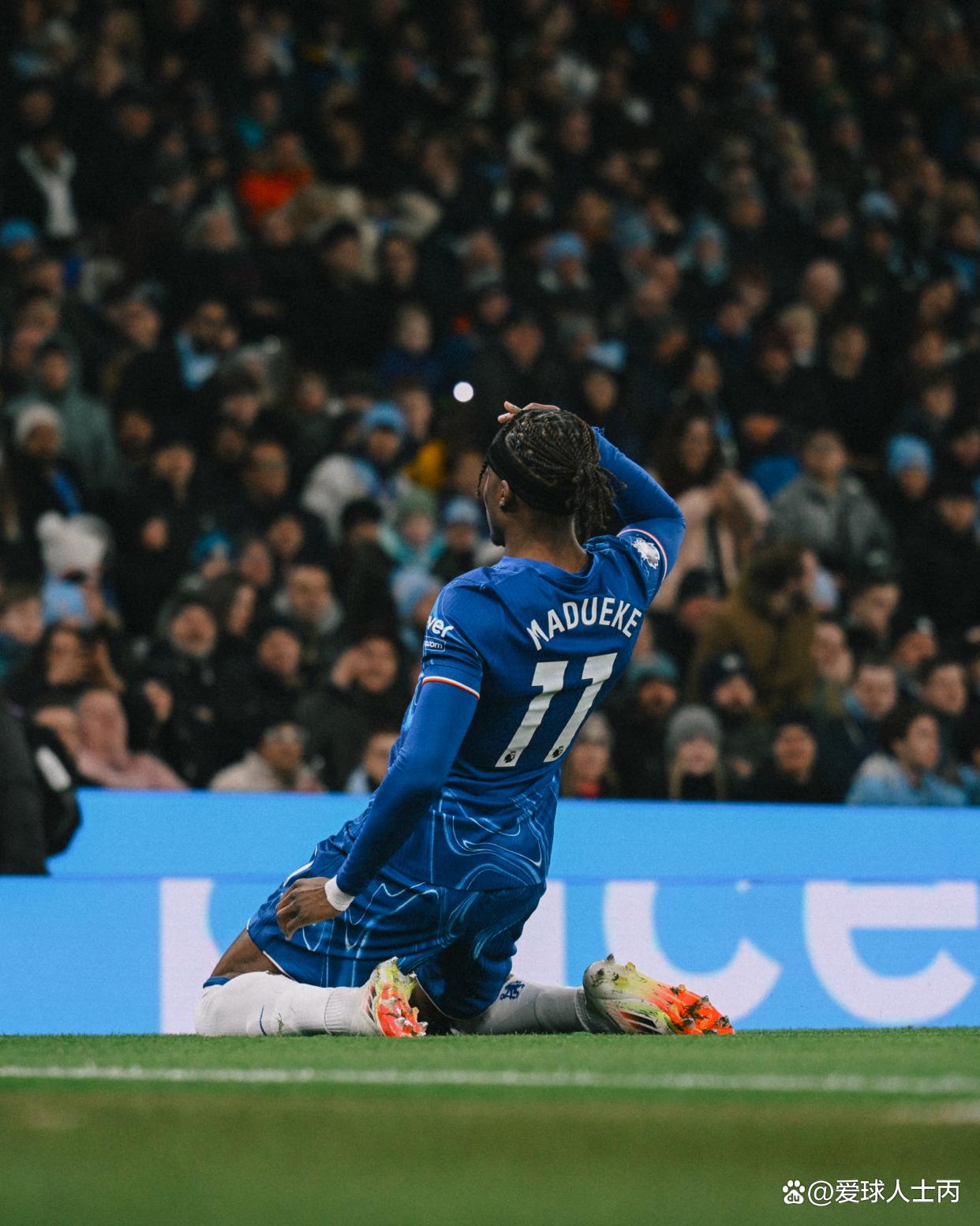 曼城轻松取胜,切尔西遭遇败绩 曼城轻松取胜,切尔西遭遇败绩