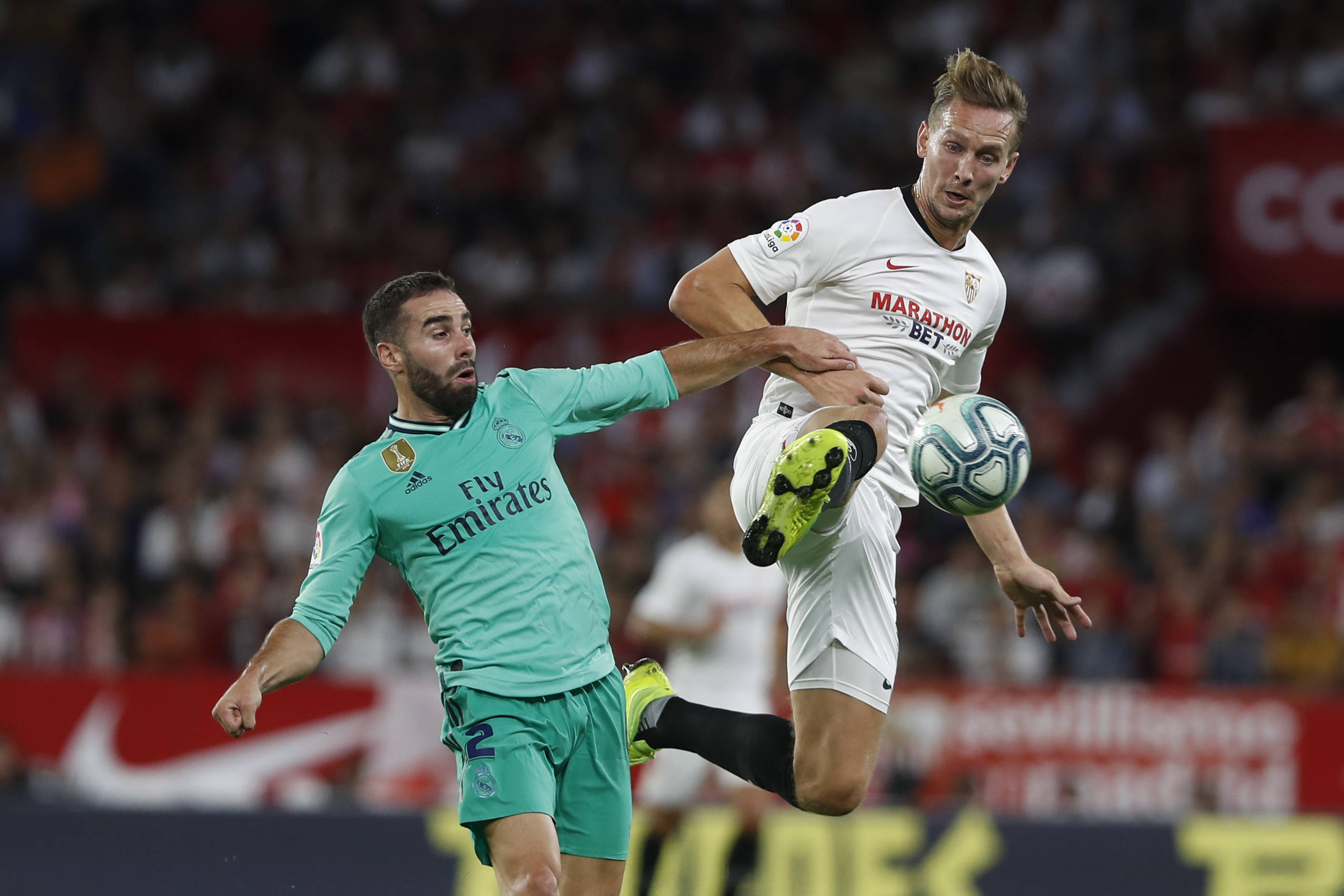 开云体育官方网站-塞维利亚客场险胜皇家社会，取得关键胜利