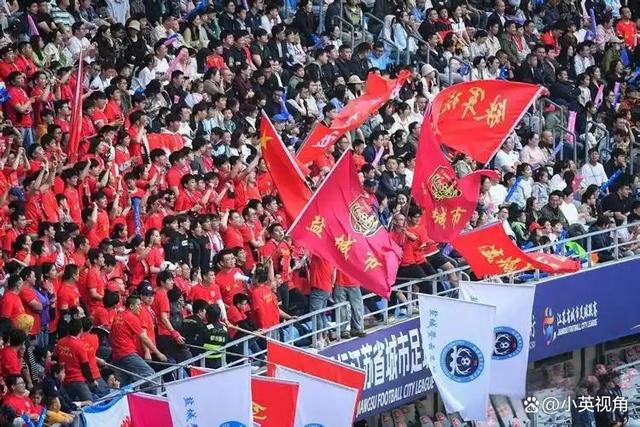 开云平台-赛事掀起球迷热潮，欢呼不断