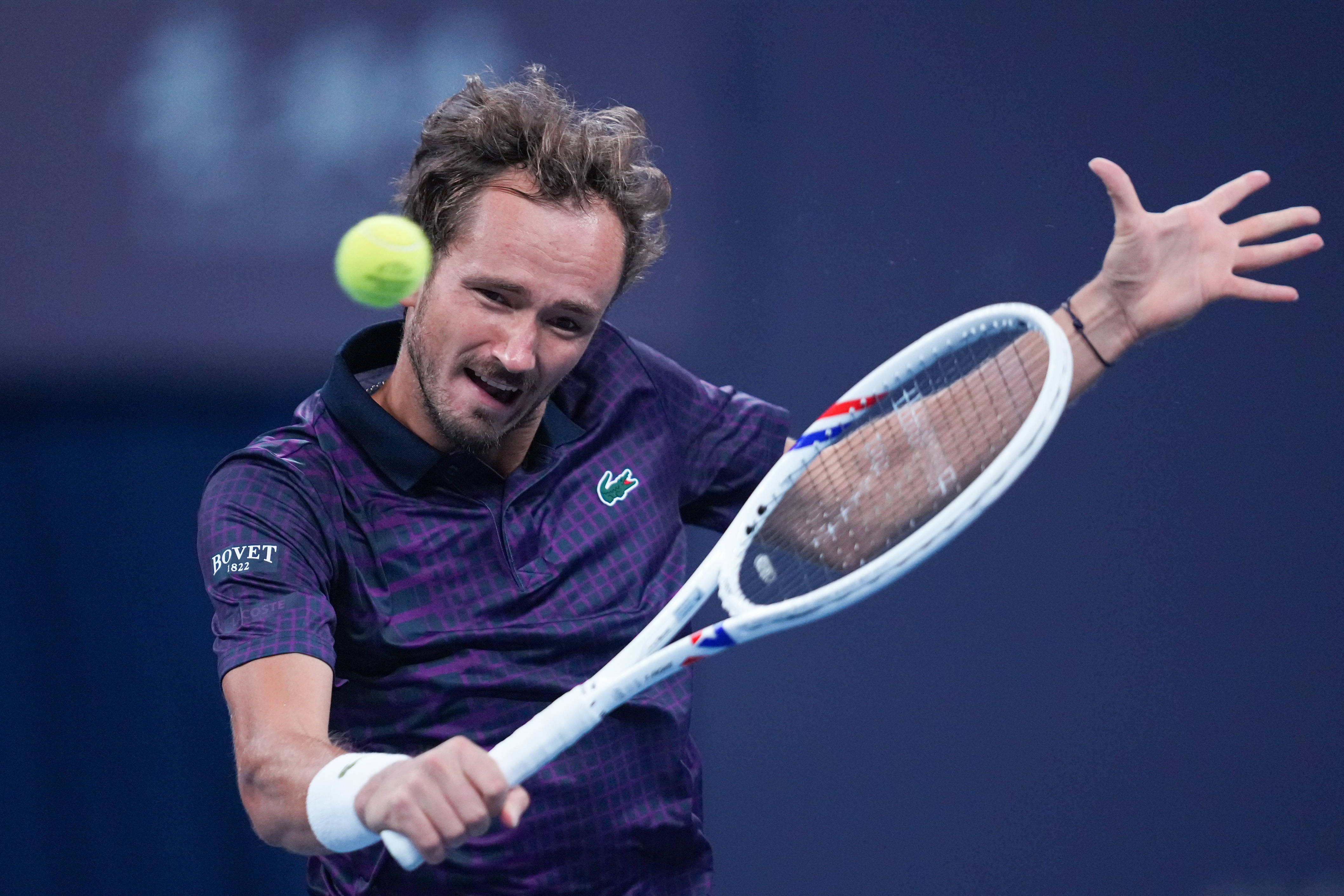 开云体育入口-世界网球队险胜西班牙网球队，梅德韦杰夫送出助攻的简单介绍