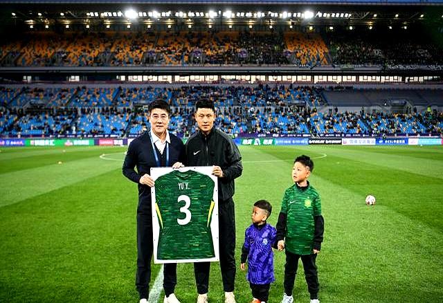 包含奥运会传奇谢幕，球迷泪洒赛场的词条