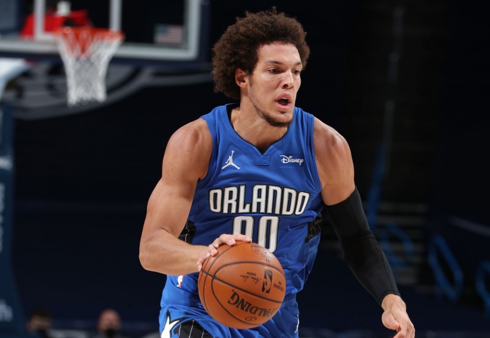 火箭力克上海队，武切维奇高光表现的简单介绍